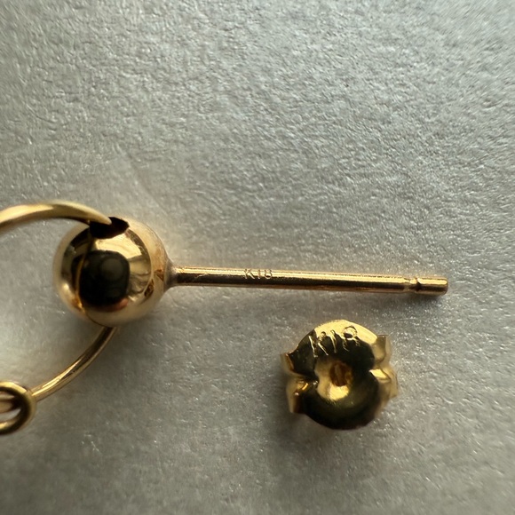 18K Solid Yellow Gold Pearl Circle Drop Stud Earrings - Picture 4 of 8